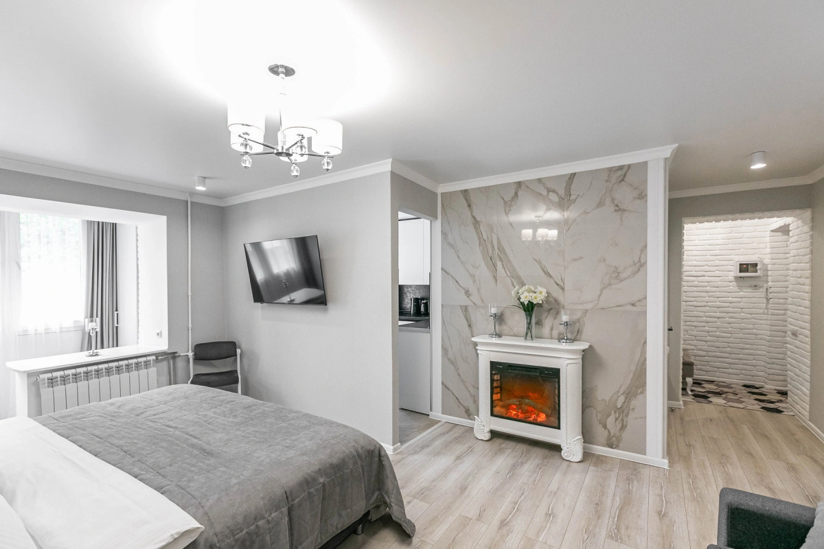 Квартира Королевская кровать с камином