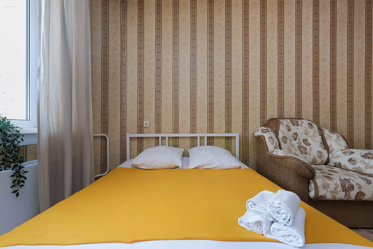 Квартира рядом с Мнтк им. Федорова и Ск Заря