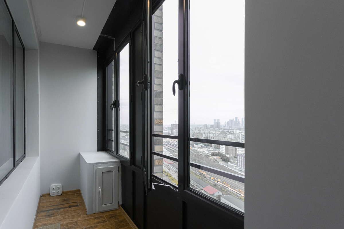 Апартаменты Lalapart Gray stone на 30 этаже небоскреба Савеловский Сити