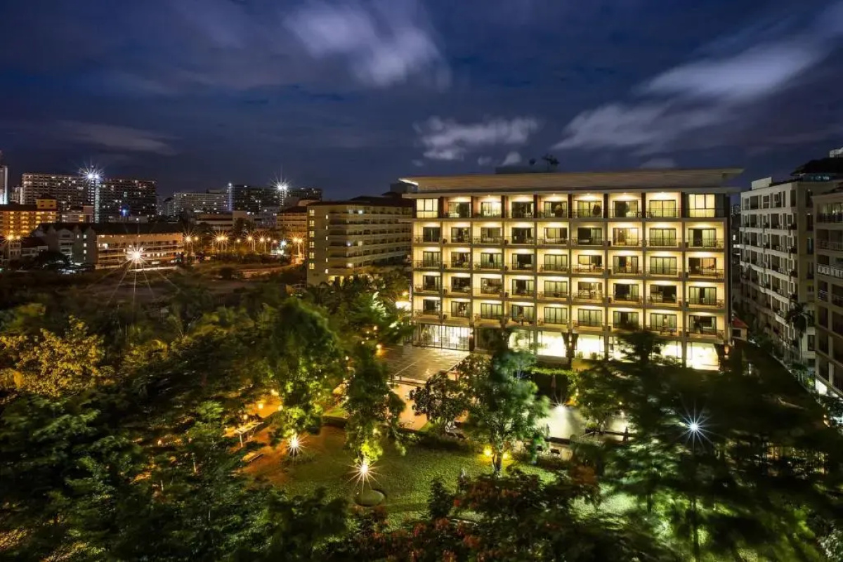 Отель Fifth Jomtien Pattaya