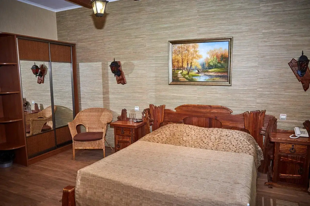 Отель Ловчий Плюс