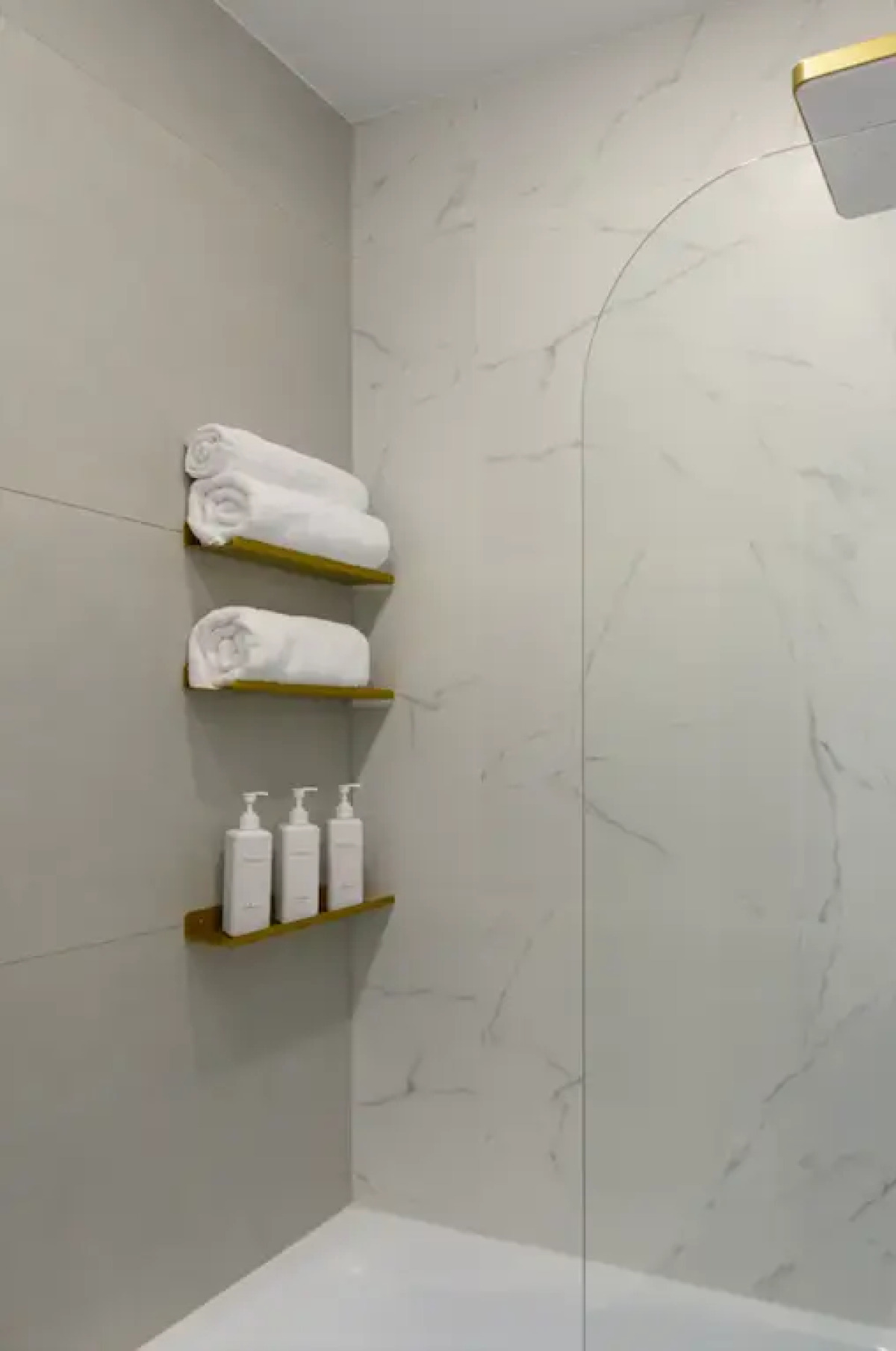 Апартаменты KrasLoft в ЖК Бульвар Цветов на 4 человек