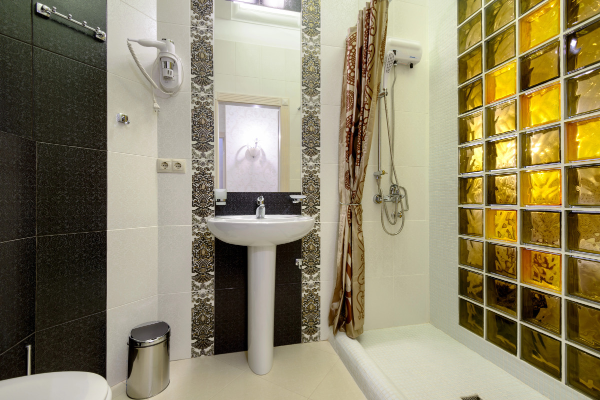 Меблированные комнаты  Серебряная лошадь