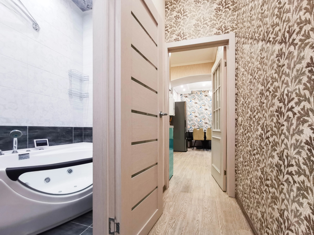 Апартаменты трехкомнатные Apartico на Марата