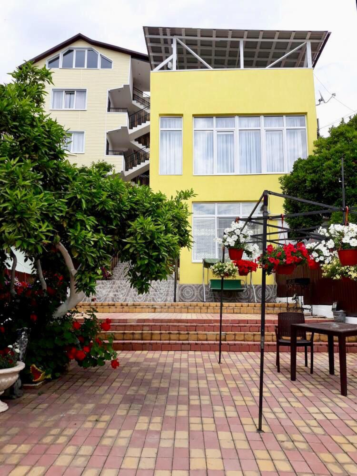 Отель Анна Сария