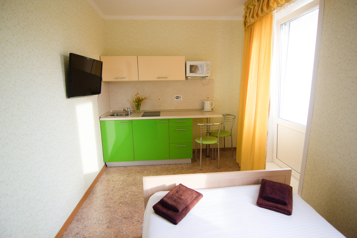 Апартаменты Золотой Шар на Революционной 3