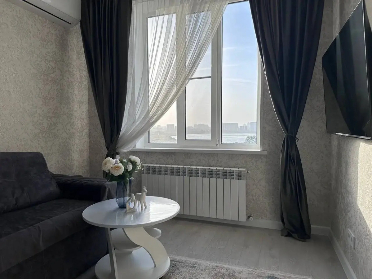 Апартаменты Однушка Возле Озера Ак Гель