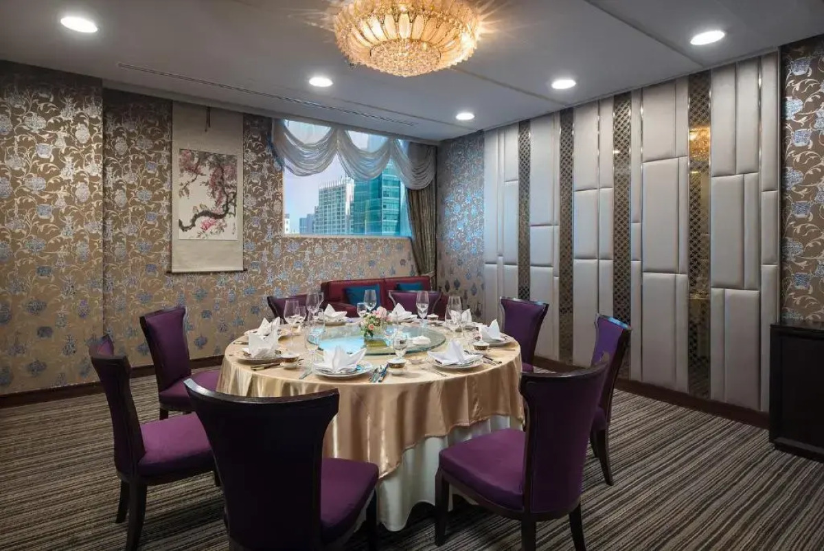 Отель The Berkeley Hotel Pratunam