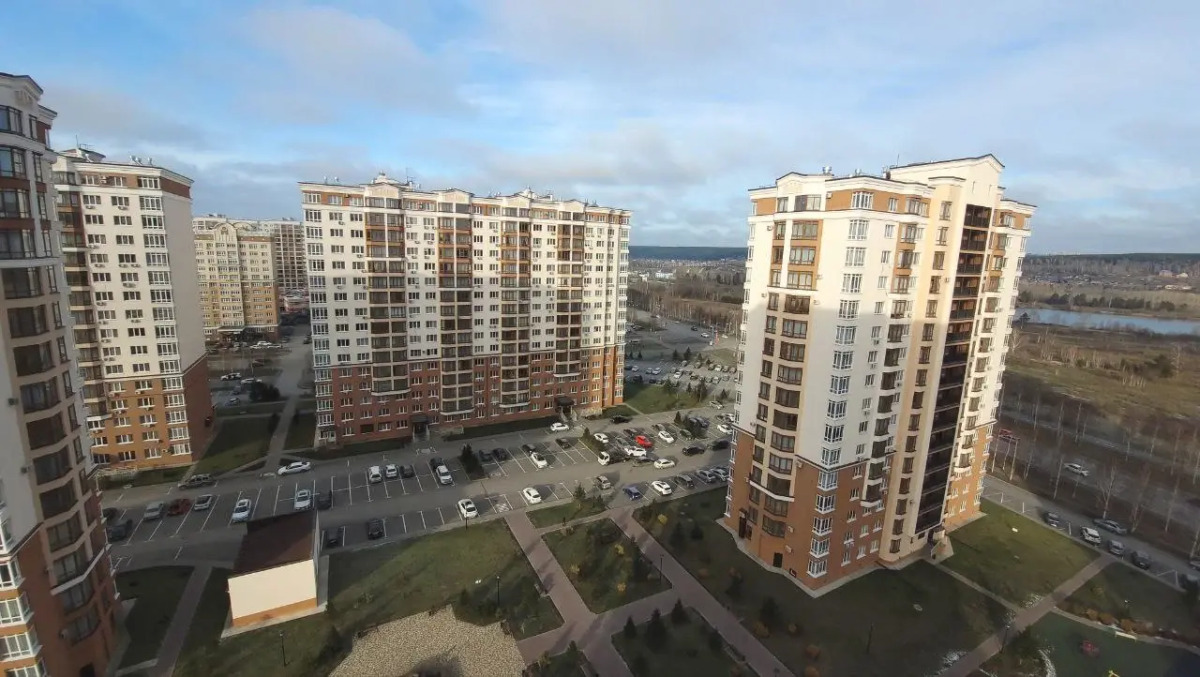 Квартира Студия Двухкомнатная на Московском Рядом с Кадетским Училищем