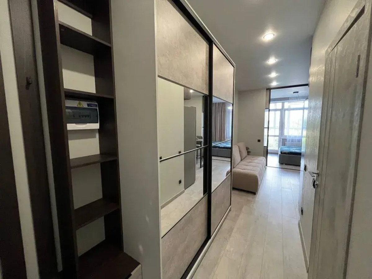 Квартира Дизайнерская Студия Люкс