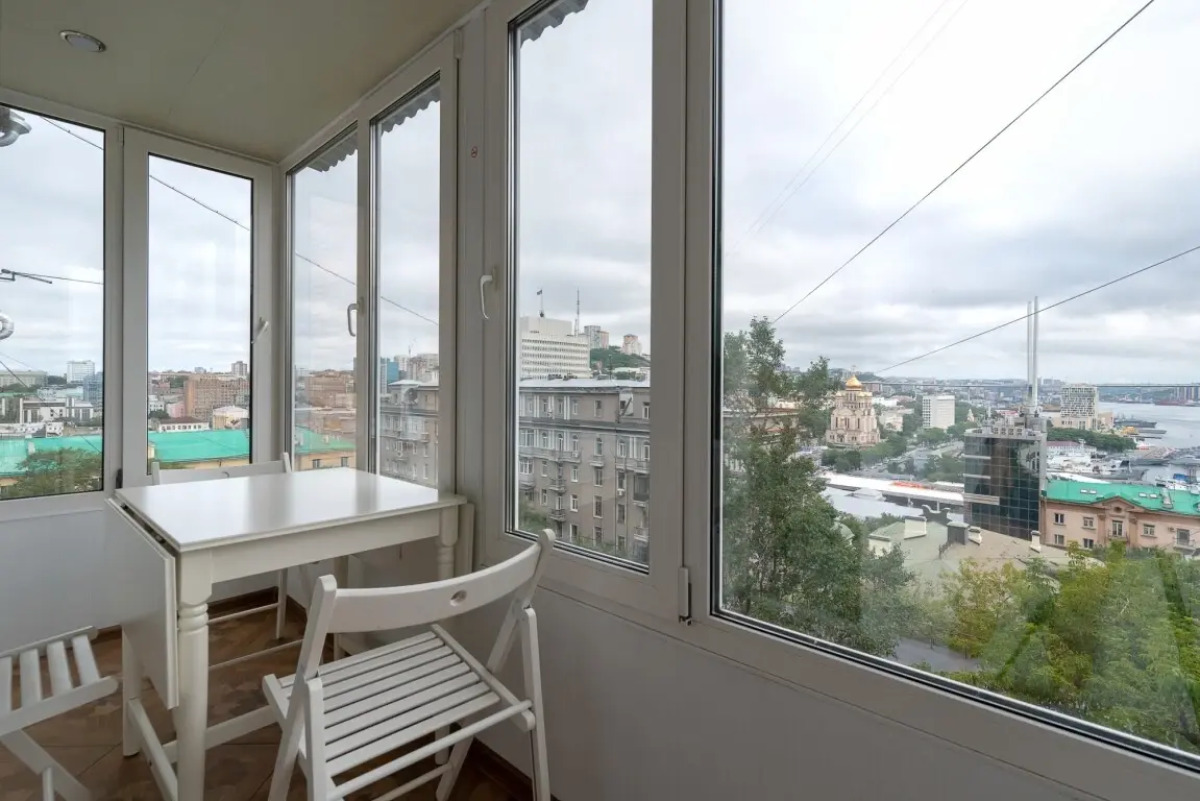 Апартаменты Двухкомнатные с двуспальной кроватью и двумя диванами