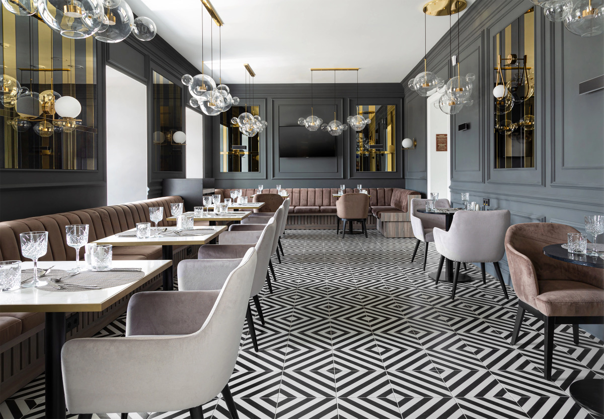 The Basilian Minsk hotel, Curio Collection by Hilton