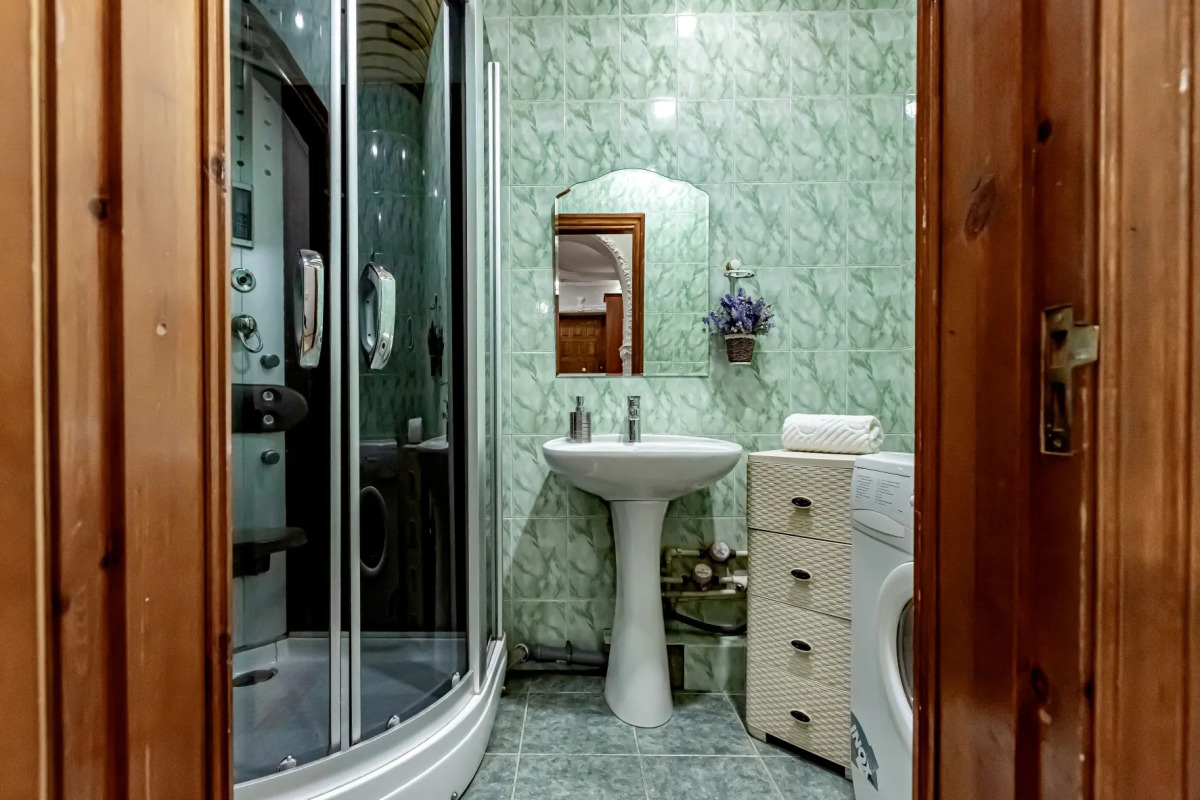 Апартаменты на Куйбышева Ирины Савельевой в центре курортного бульвара