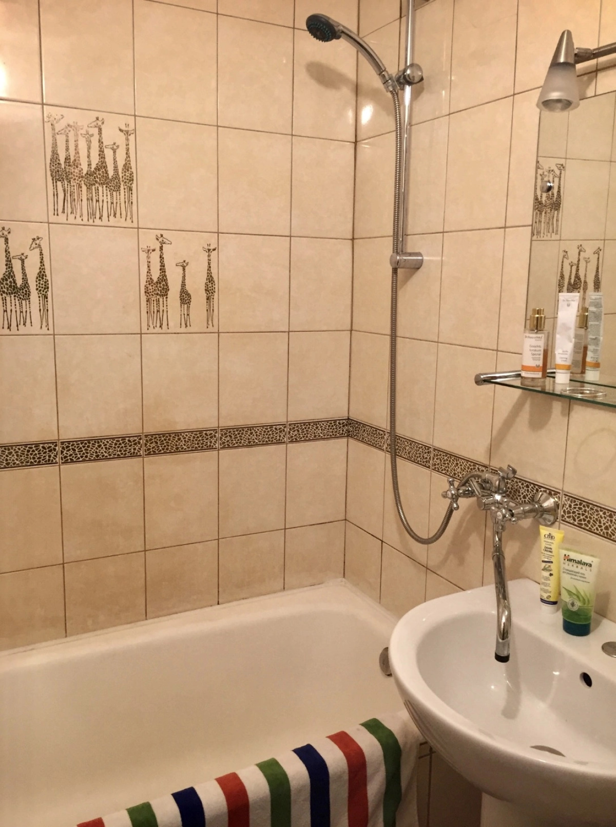 Квартира Светлая 2-Комнатная. Скандинавский Уют. 30 мин до Центра/Аэропорта. Метро и Быстрый Wi-Fi