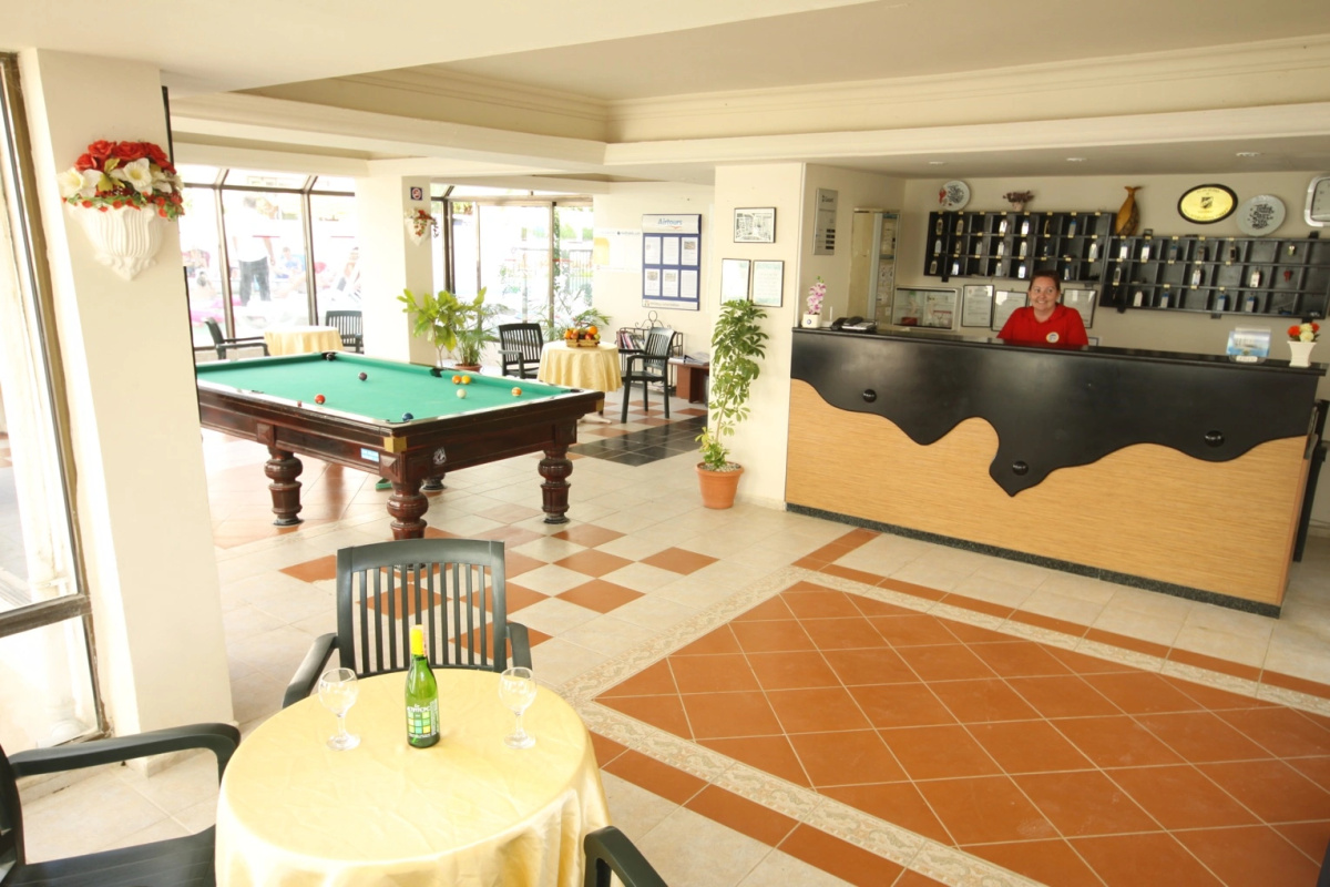 Апарт-Отель Tuntas Suites Altinkum