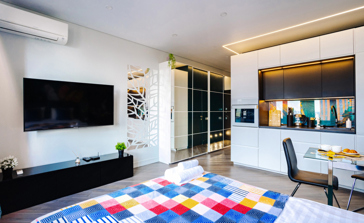 Апартаменты Lalapart Tropikana с ярким ремонтом на 30 этаже небоскреба Савеловский Сити