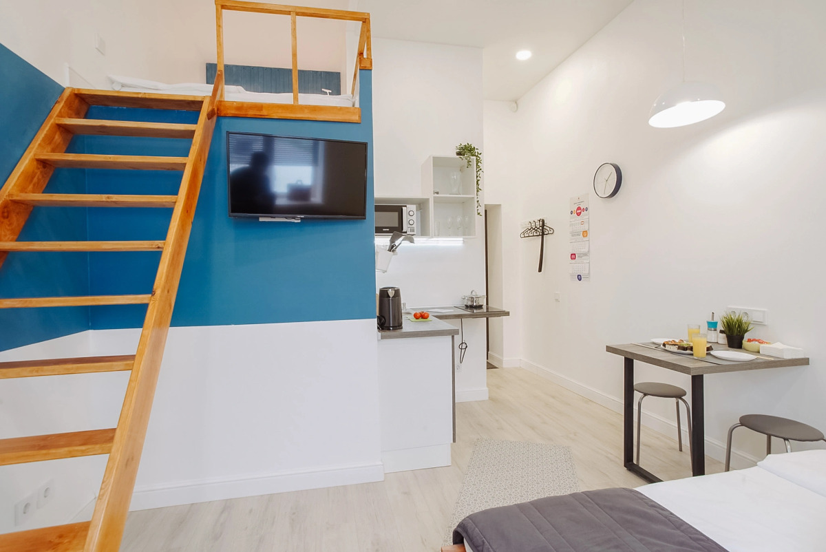 Апартаменты 9 Ночей & Отель 1774