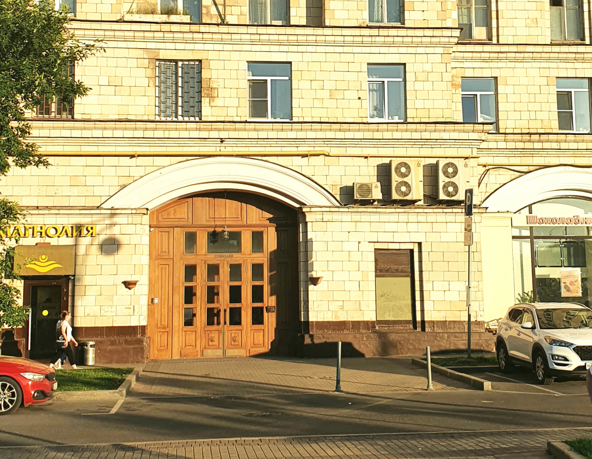 Апартаменты у Триумфальной Арки и Парка Победы