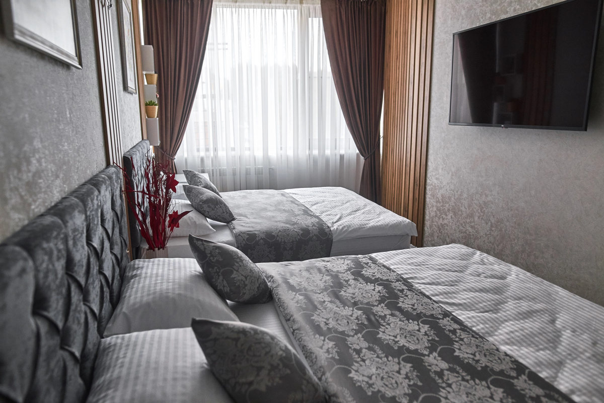 Отель July Hotel