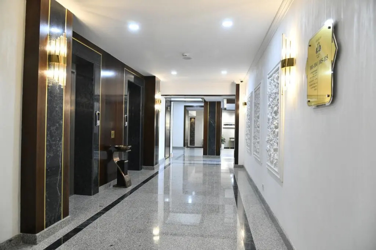 Отель Krokus Plaza