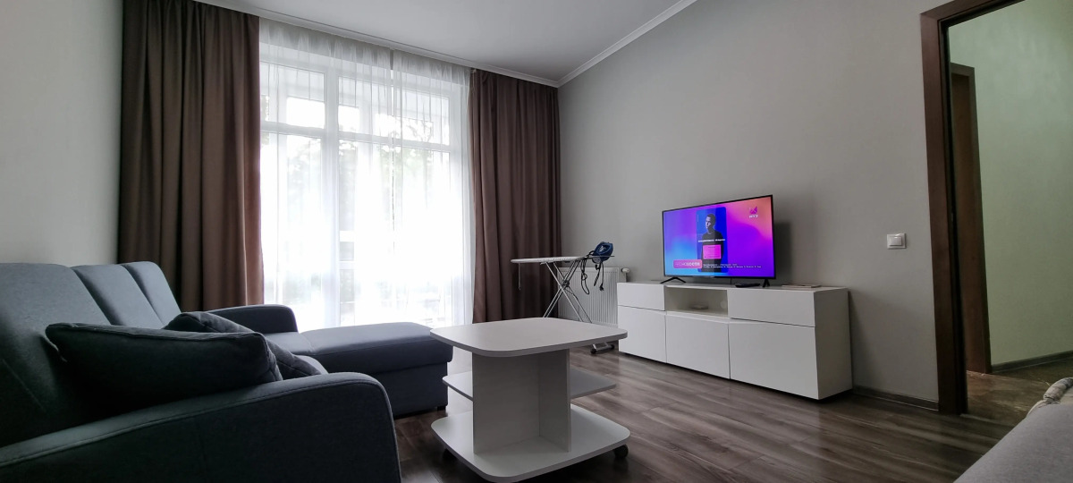 Апартаменты двухкомнатные в центре с террасой