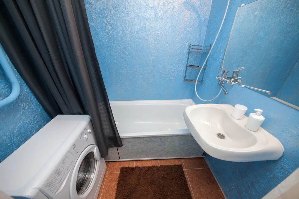 Квартира двухкомнатная на Алексеева 99