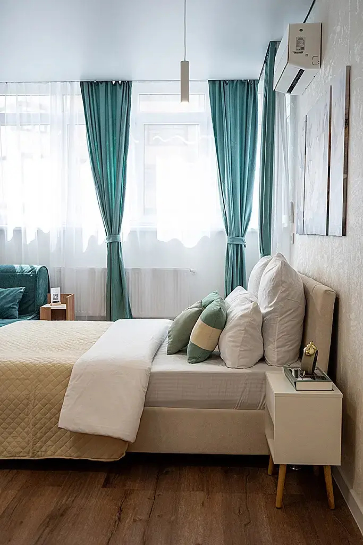 Апартаменты Новая Современная Студия у Парка Галицкого