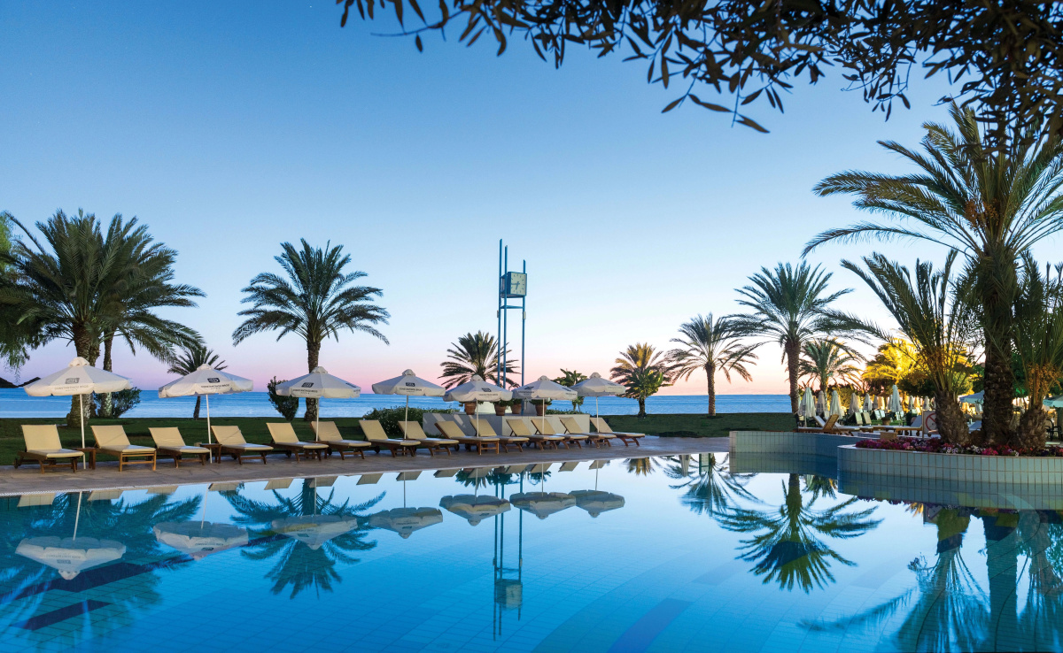 Отель Constantinou Bros Athena Royal Beach