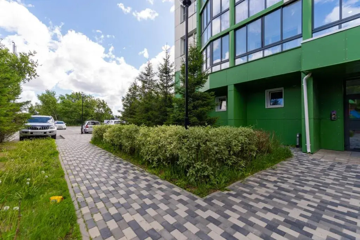 Апартаменты светлые на 16 этаже