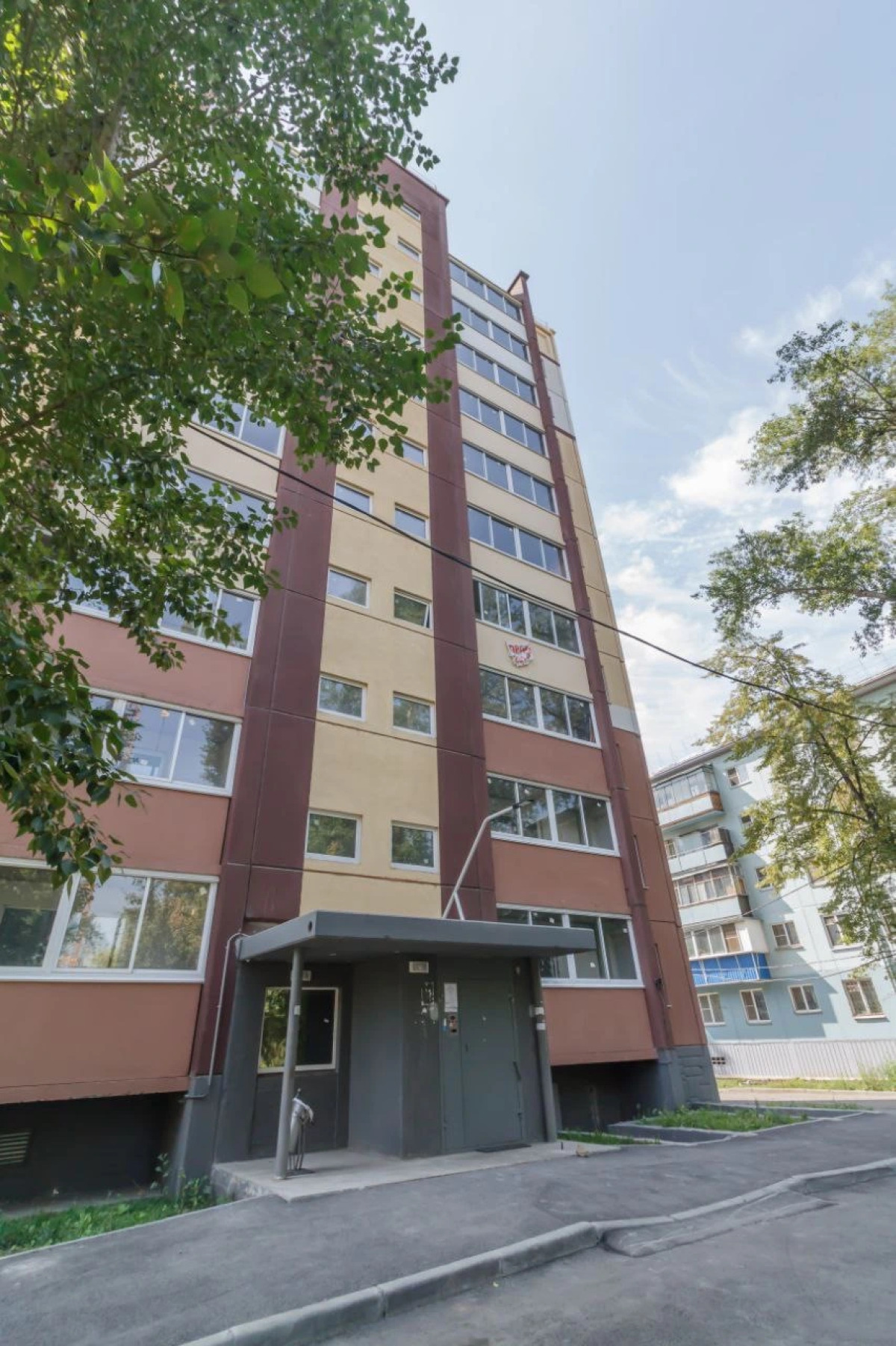 Апартаменты на Сулимова 51б