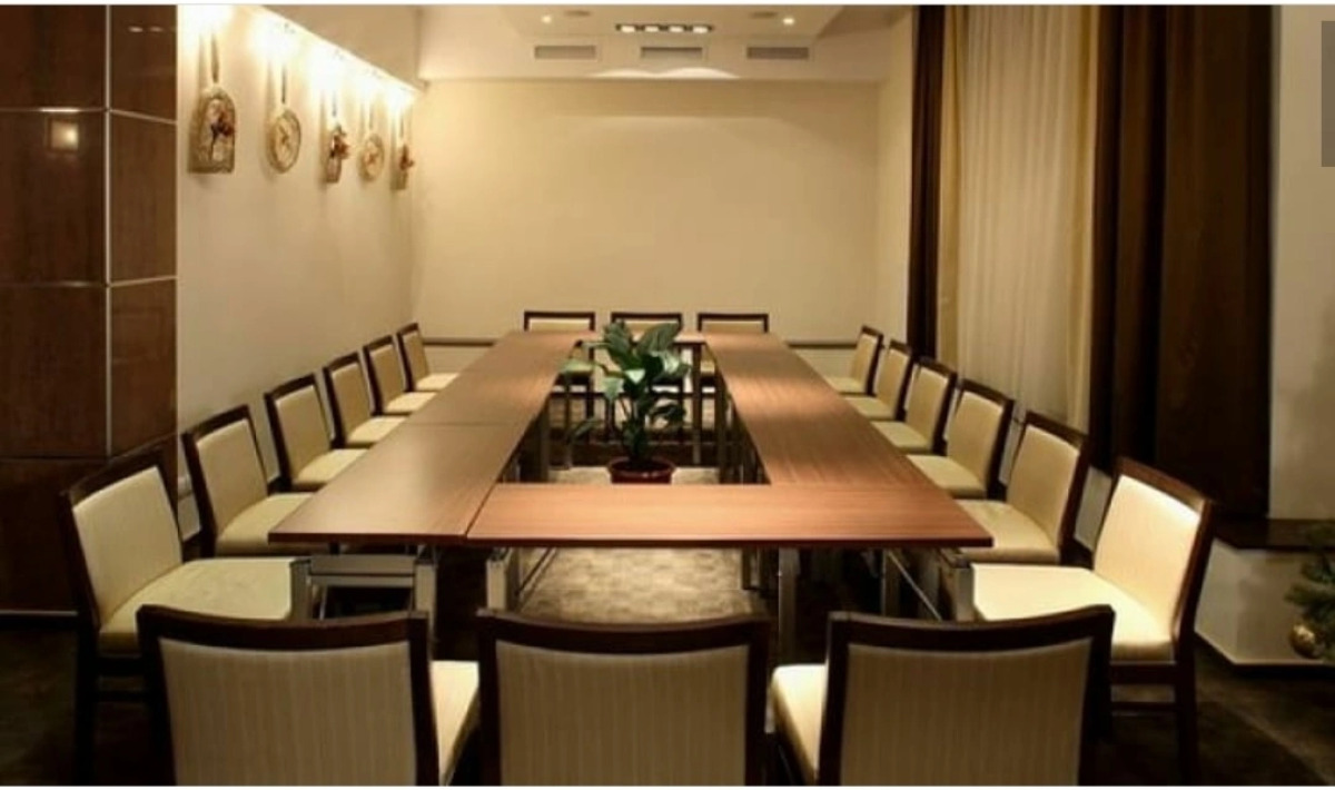 Отель Сенатор