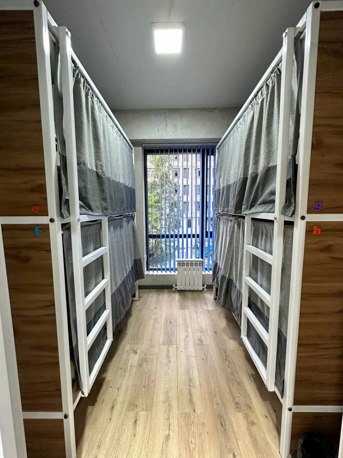 Хостел izzzi hostel Bishkek