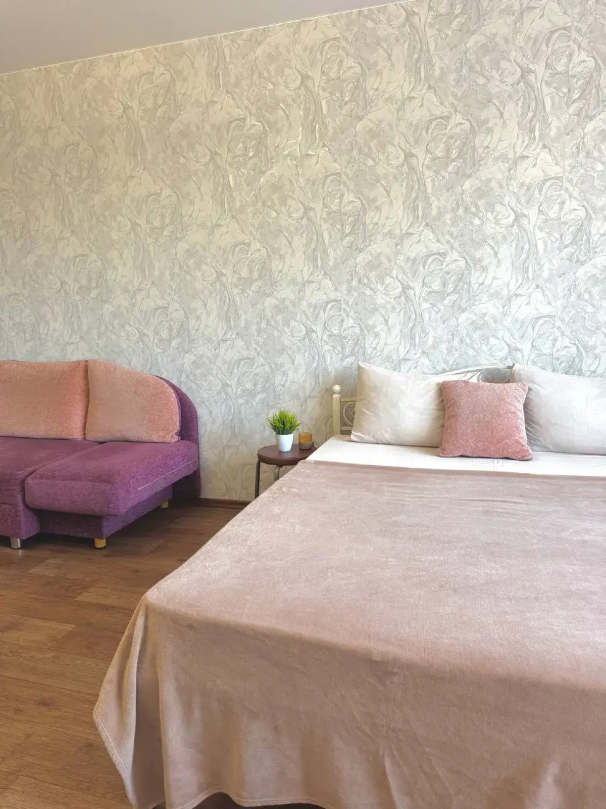 Апартаменты Двухкомнатные Володарского 17, 6 этаж