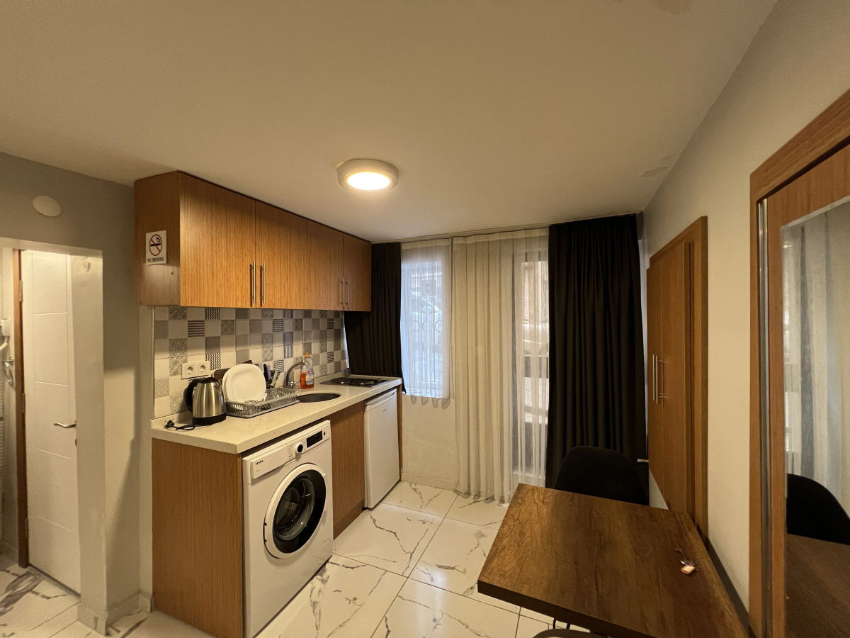 Апартаменты City Center Serenity: Stylish Studios