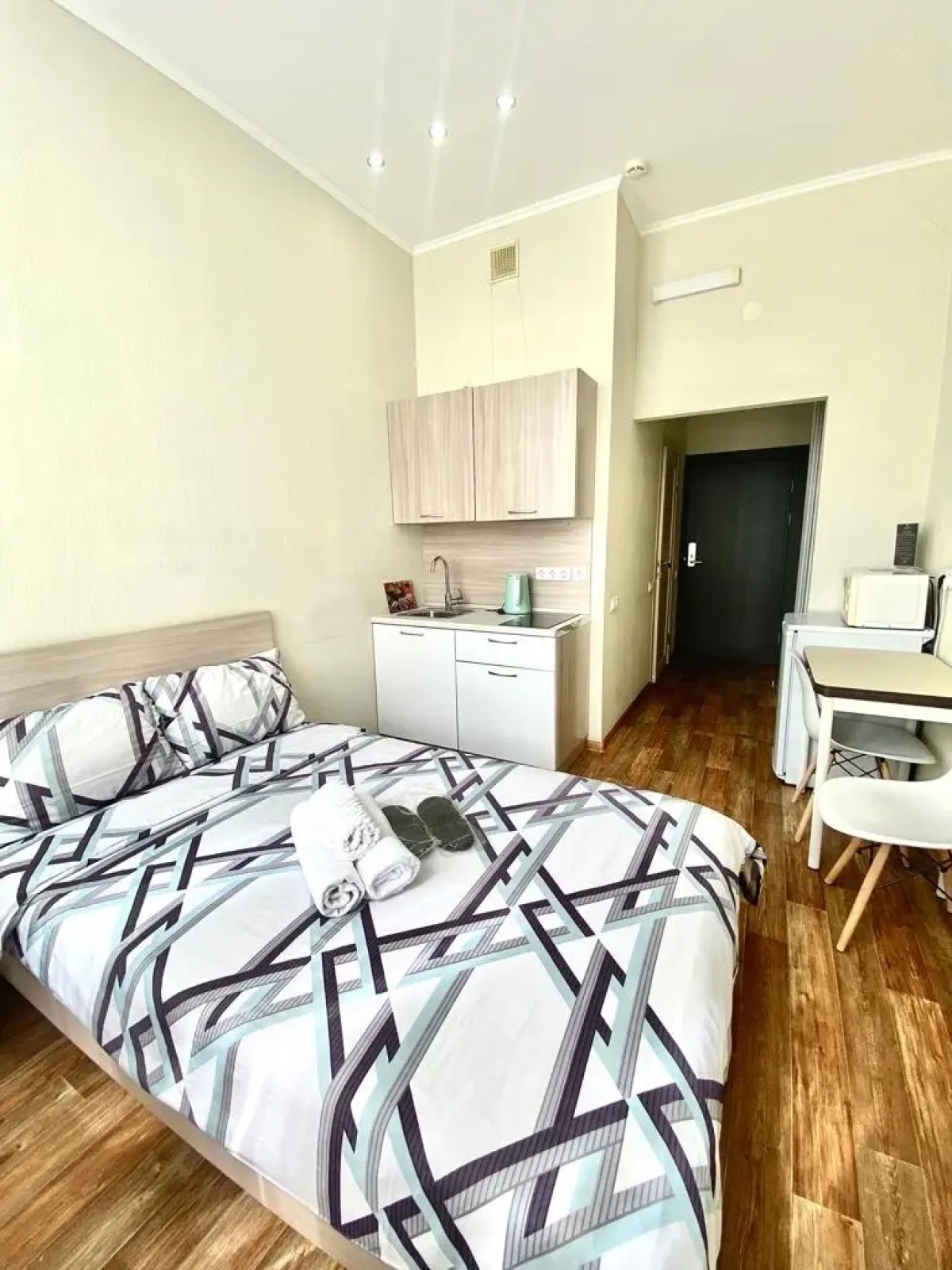 Апартаменты KrasLoft в Парк-Сити для двоих