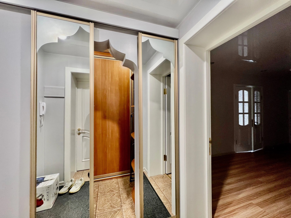 Апартаменты Трехкомнатные на Мира у ТРК Столица