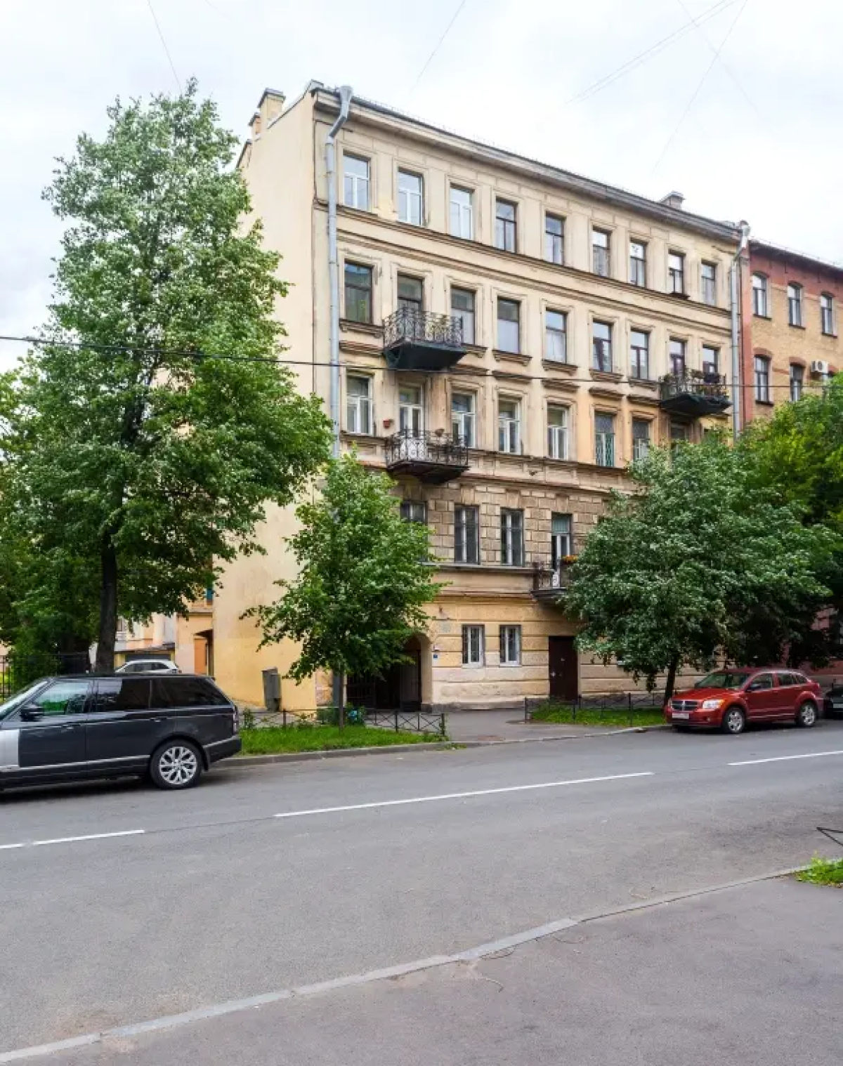 Grand Apartments 1