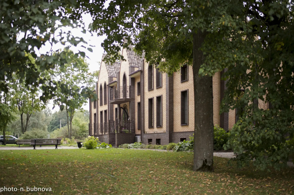 Мини-Отель Имение Алтунъ