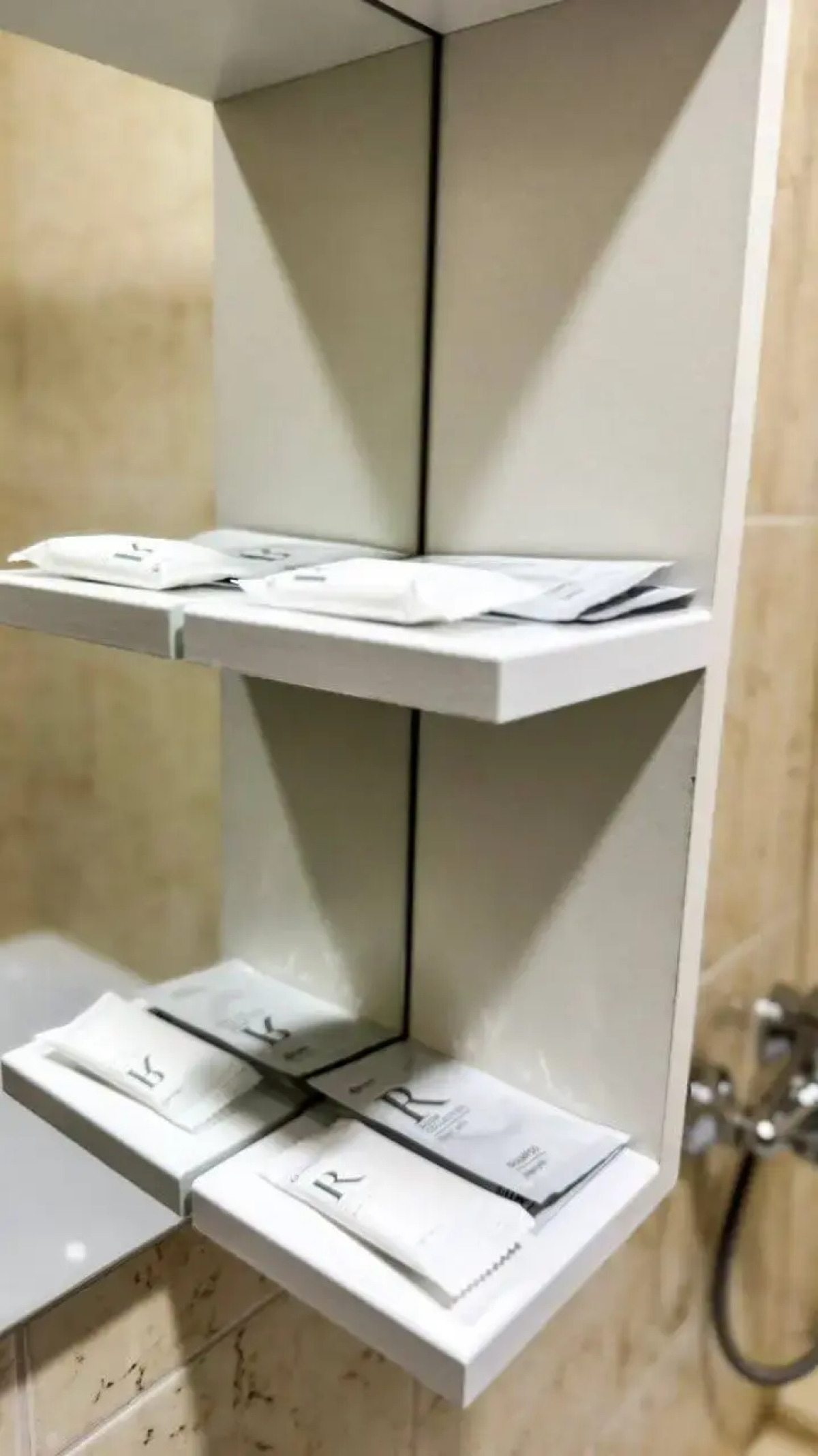 Отель Кавказ