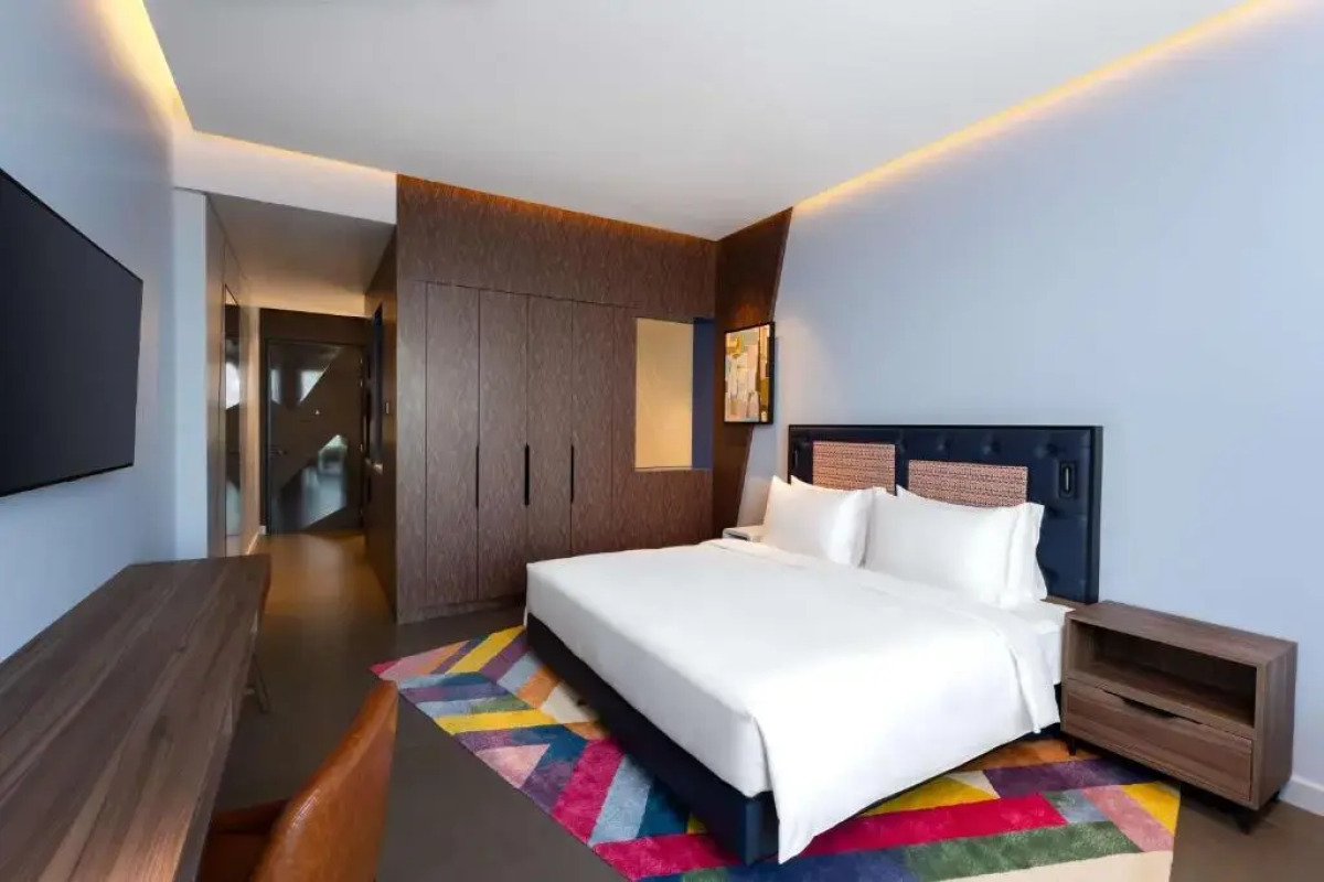 Отель Hyatt Centric Jumeirah Dubai
