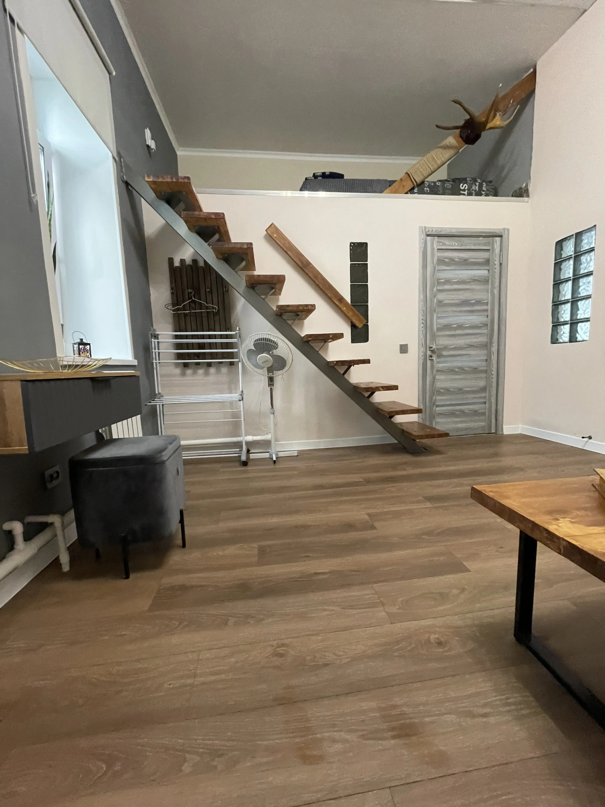 Квартира Двухкомнатная на площади Революции