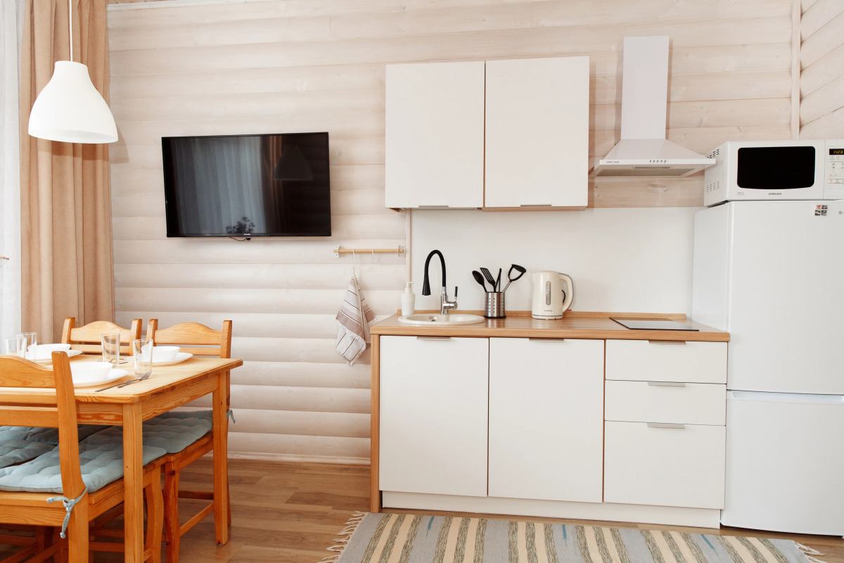 Частный дом у реки