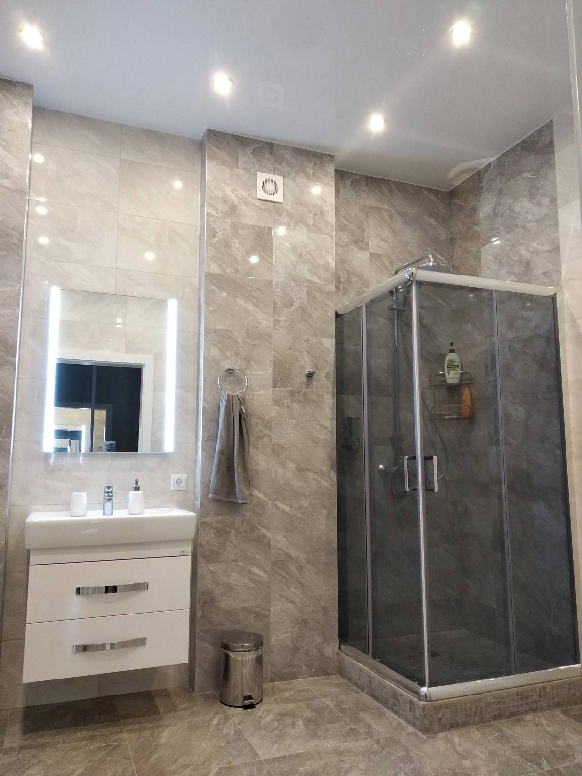 Апартаменты Деметрис