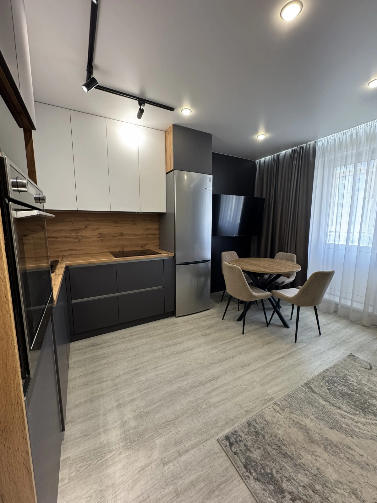 Апартаменты Современная Евродвушка возле Кардиоцентра