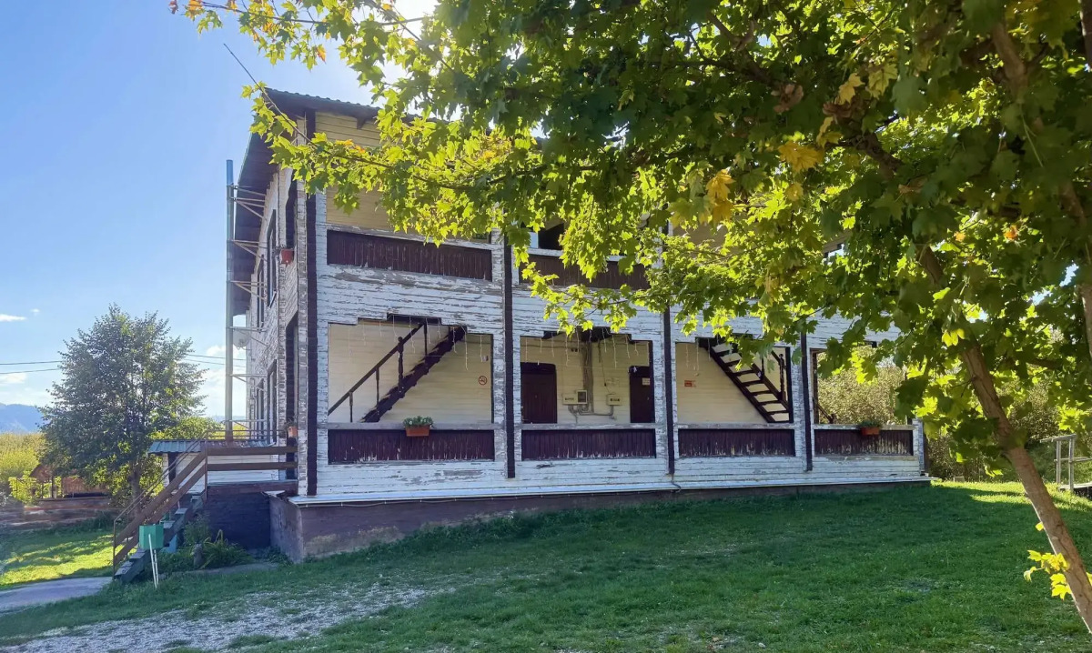 Thach from Travel Hotels Entourage