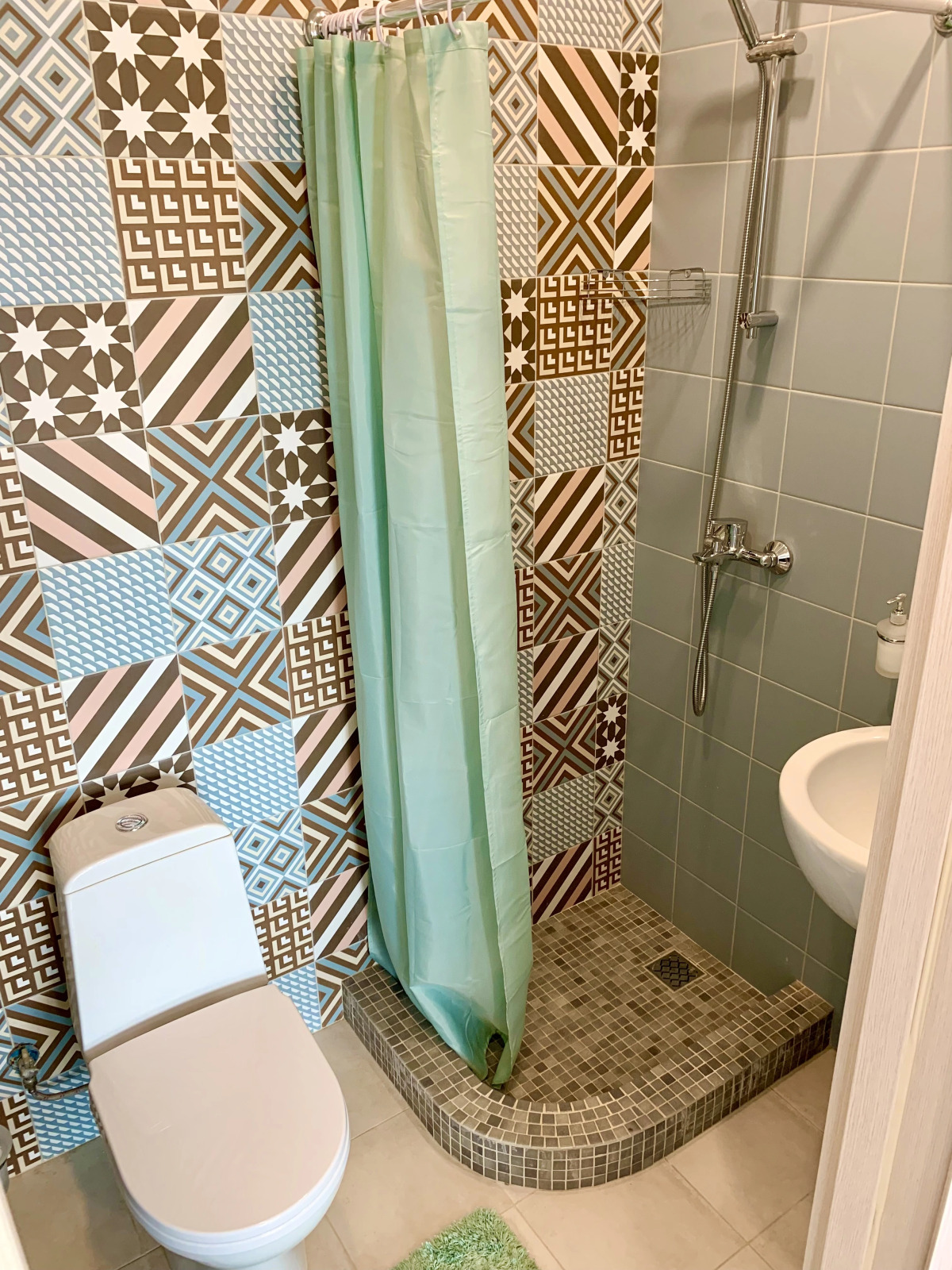 Апартаменты улица Лётчика Ульянина 75.2