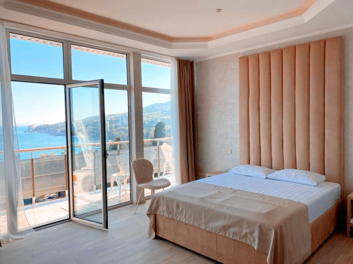 Отель Gurzuf Sunrise