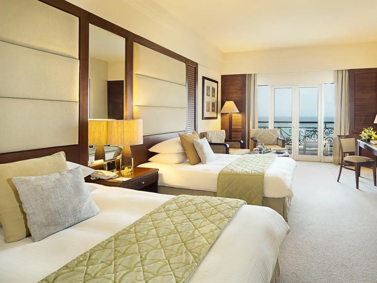 Danat Jebel Dhanna Resort