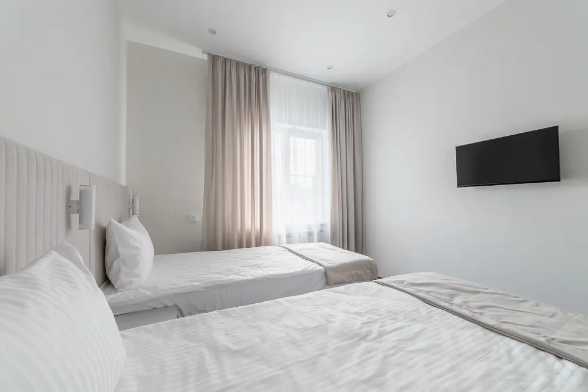 Апартаменты на Коммуны 2