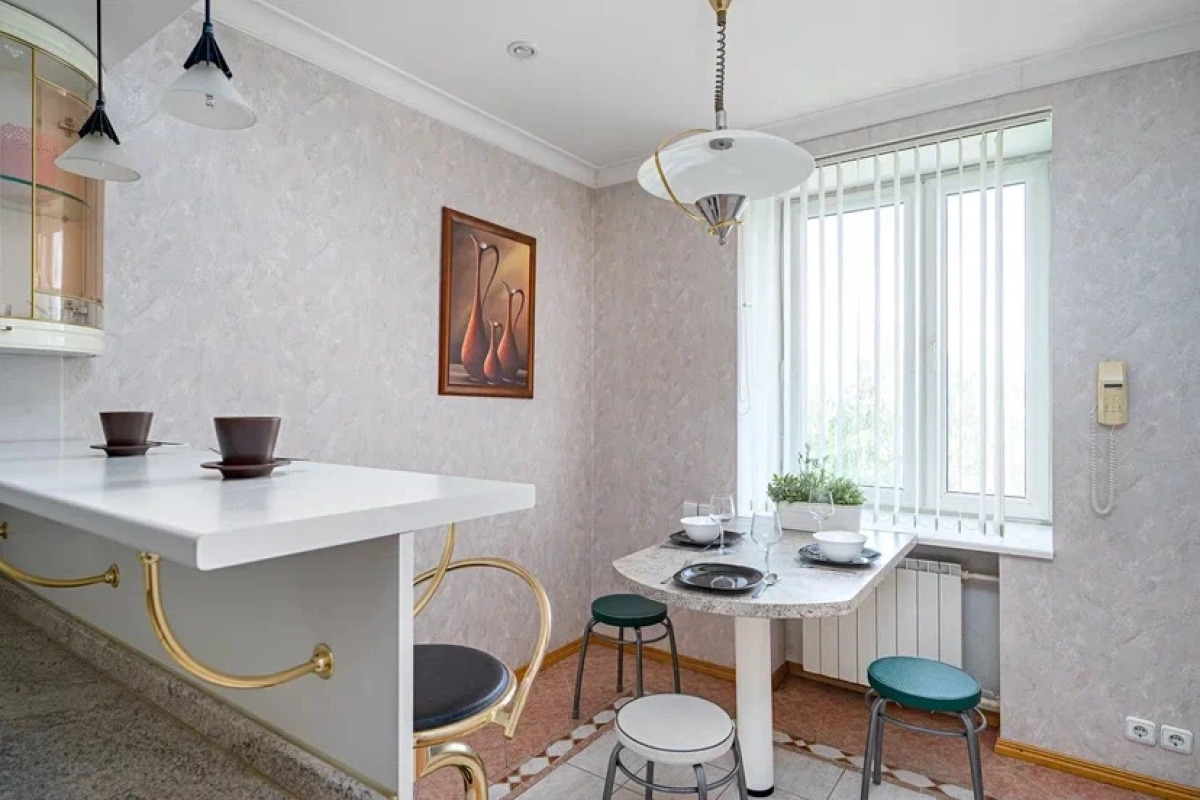 Апартаменты двухкомнатные сети VIZIT рядом с метро Проспект Победы